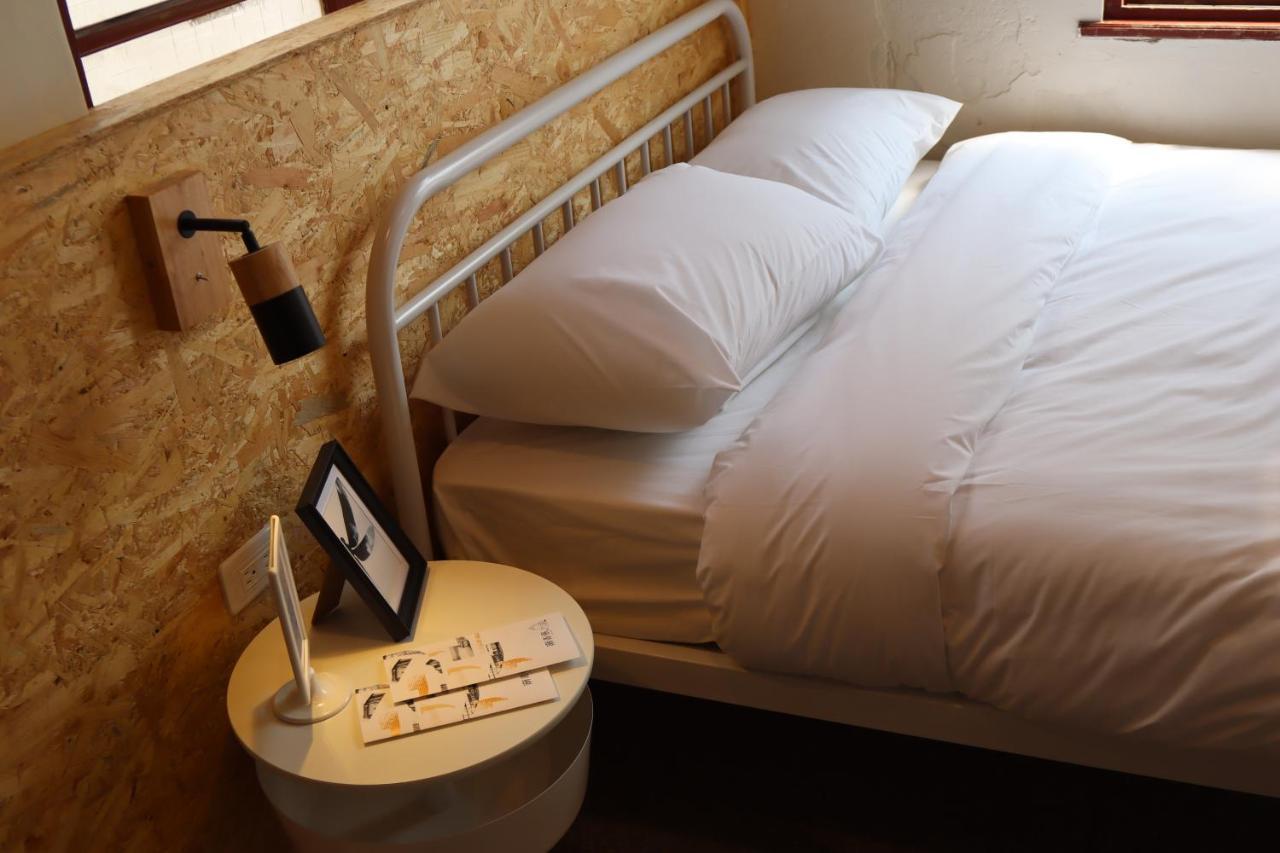 Dope Hostel Đài Trung Ngoại thất bức ảnh