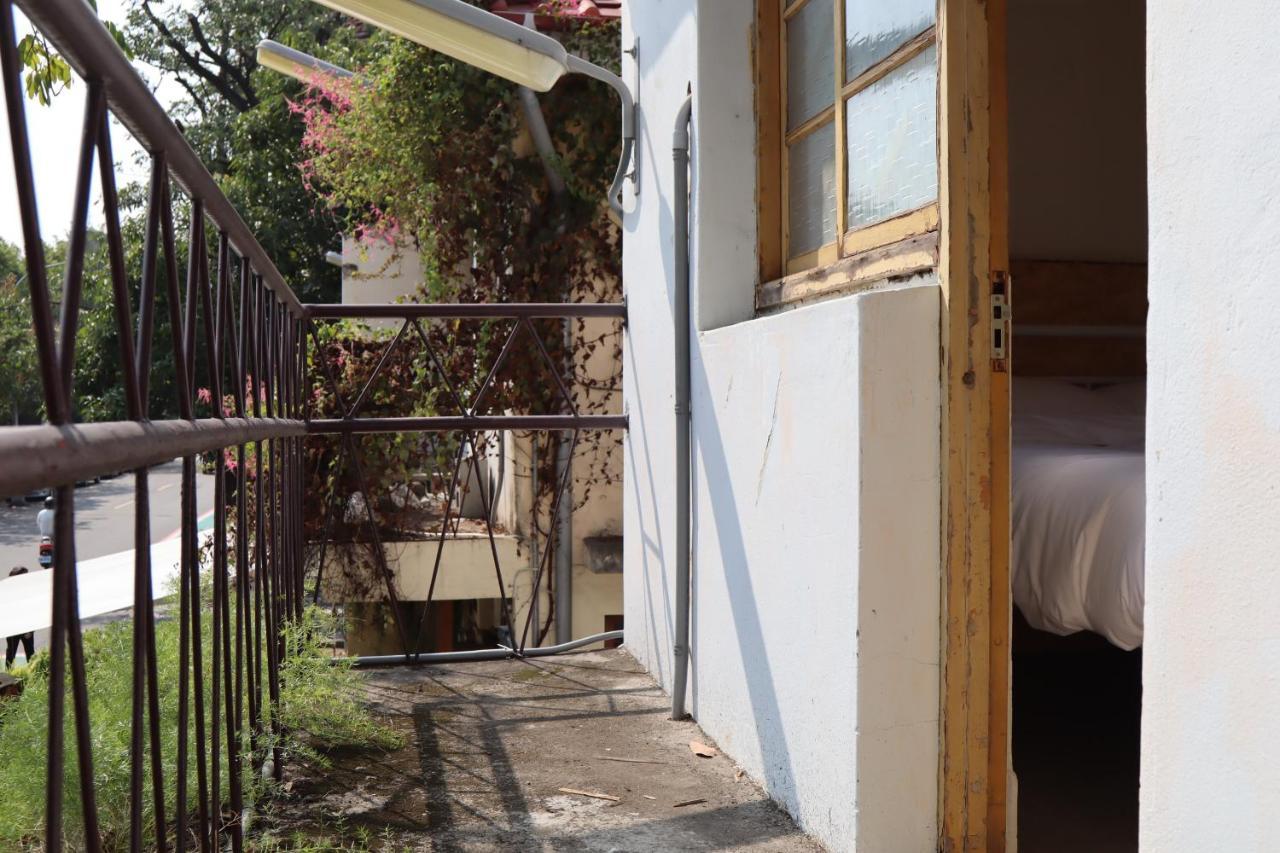 Dope Hostel Đài Trung Ngoại thất bức ảnh
